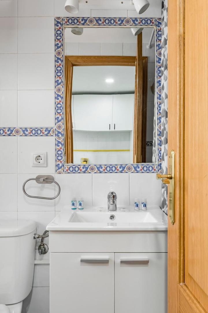 Guestready - Cozy Studio In Madrid'S Heart Екстериор снимка