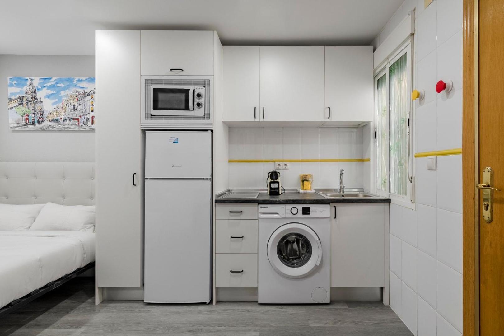 Guestready - Cozy Studio In Madrid'S Heart Екстериор снимка
